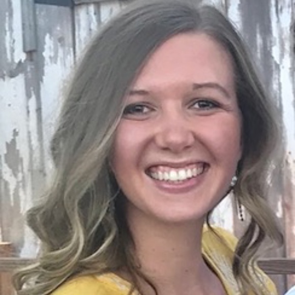 Meet your Posher, Dayna - Picture 1 of 1